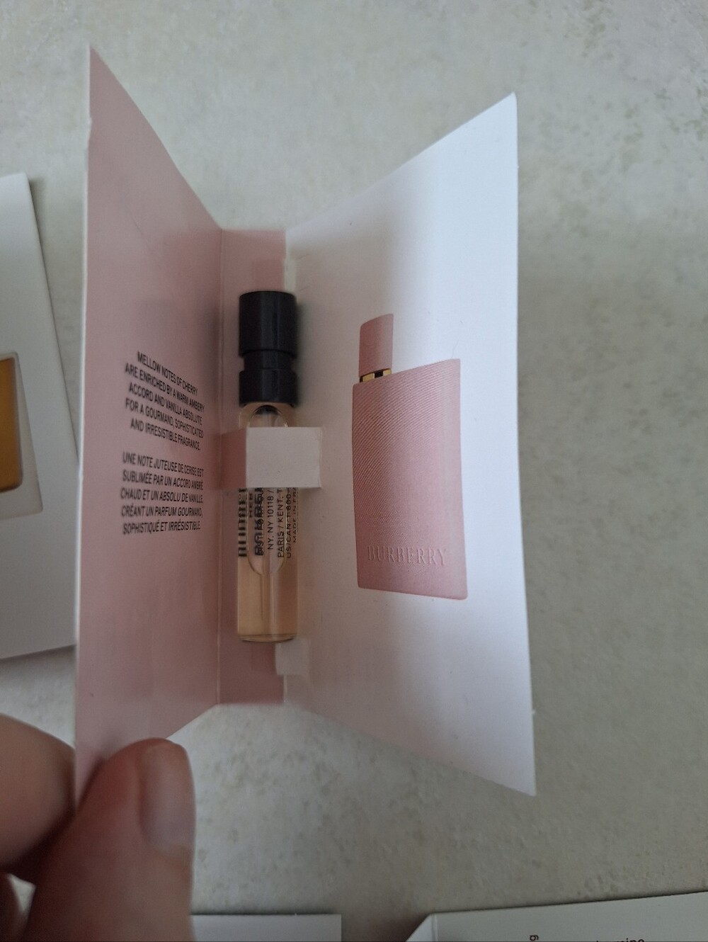 NEW! Lot Of Burberry & Cosmic Kylie Jenner Fragrance Sample Set 5 Piece Bundle - Picture 5 of 6